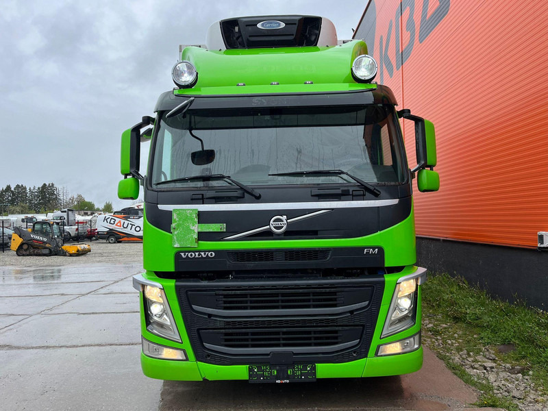 Volvo FM 370 6x2*4 SUPRA 850 / BOX L=7430 mm - Рефрижератор: фото 3 Volvo FM 370 6x2*4 SUPRA 850 / BOX L=7430 mm - Рефрижератор: фото 3