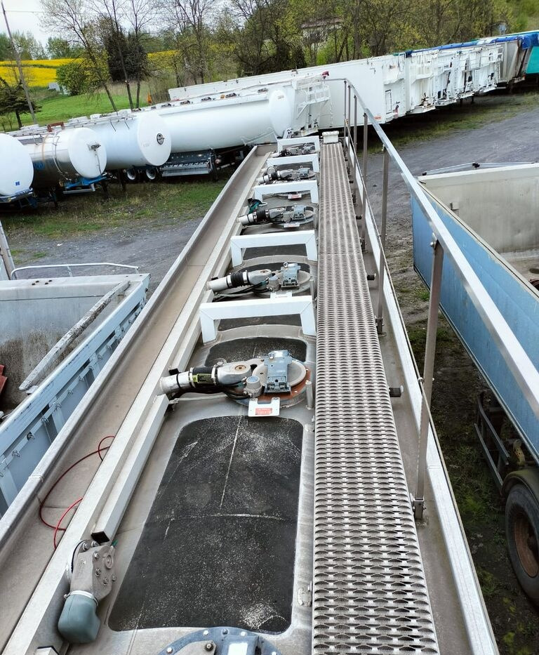 Полуприцеп-цистерна для транспортировки топлива Magyar: фото 7 Полуприцеп-цистерна для транспортировки топлива Magyar: фото 7