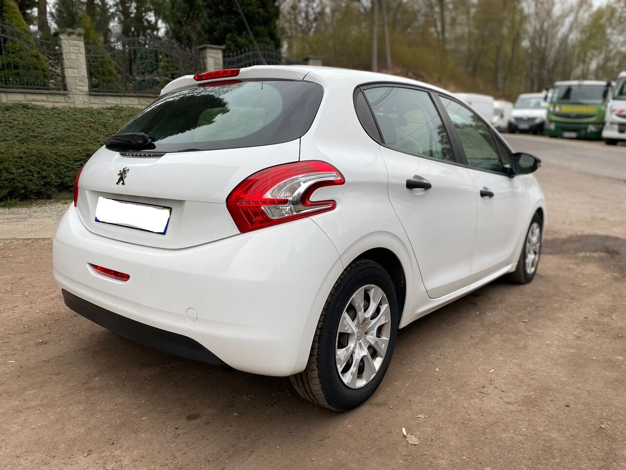 Peugeot 208 - Хэтчбек: фото 5 Peugeot 208 - Хэтчбек: фото 5