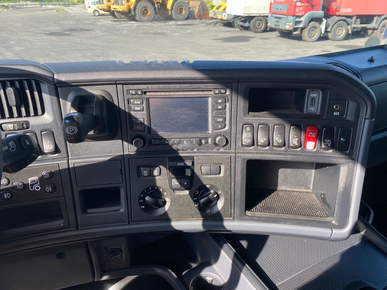 Тягач Scania R490: фото 15