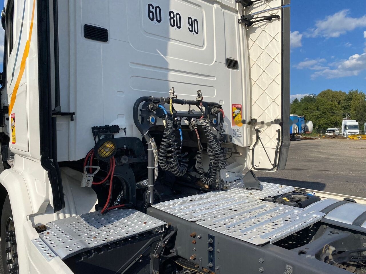 Тягач Scania R490: фото 19