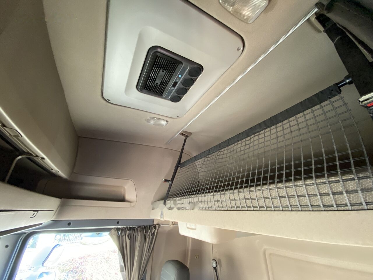 Тягач Scania R500: фото 13