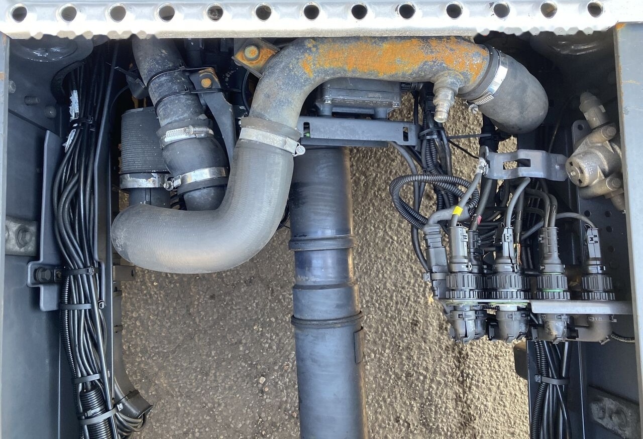 Тягач Scania R500: фото 15