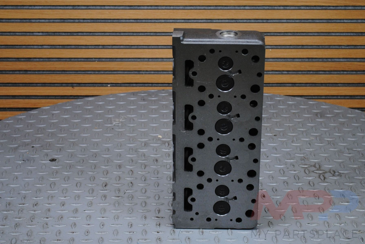 Cilinderkop Kubota V1902 | V1702 - Двигатель: фото 4 Cilinderkop Kubota V1902 | V1702 - Двигатель: фото 4