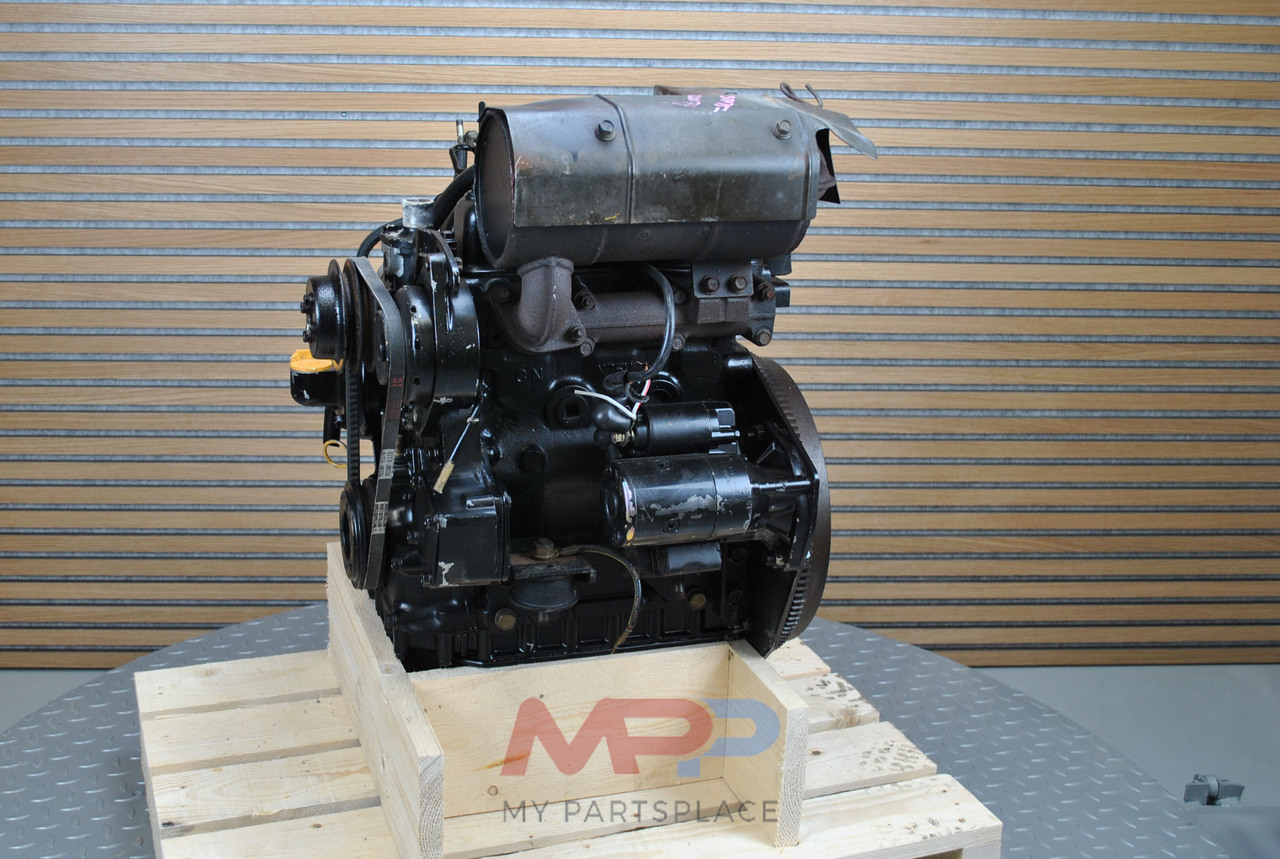 YANMAR 3TN75 - Двигатель для Тракторов: фото 4 YANMAR 3TN75 - Двигатель для Тракторов: фото 4