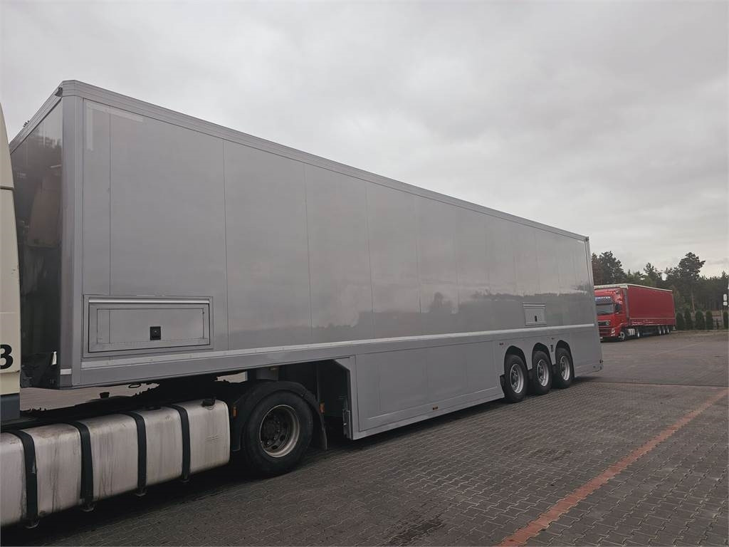 Langendorf DOUBLE LOADING FOR MOTOR COSMETICS Flexliner Inloa - Полуприцеп-рефрижератор: фото 2 Langendorf DOUBLE LOADING FOR MOTOR COSMETICS Flexliner Inloa - Полуприцеп-рефрижератор: фото 2