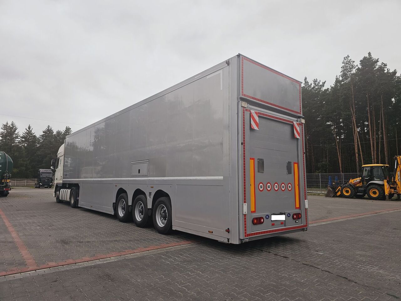 Langendorf DOUBLE LOADING FOR MOTOR COSMETICS Flexliner Inloader - Прицеп-рефрижератор: фото 4 Langendorf DOUBLE LOADING FOR MOTOR COSMETICS Flexliner Inloader - Прицеп-рефрижератор: фото 4