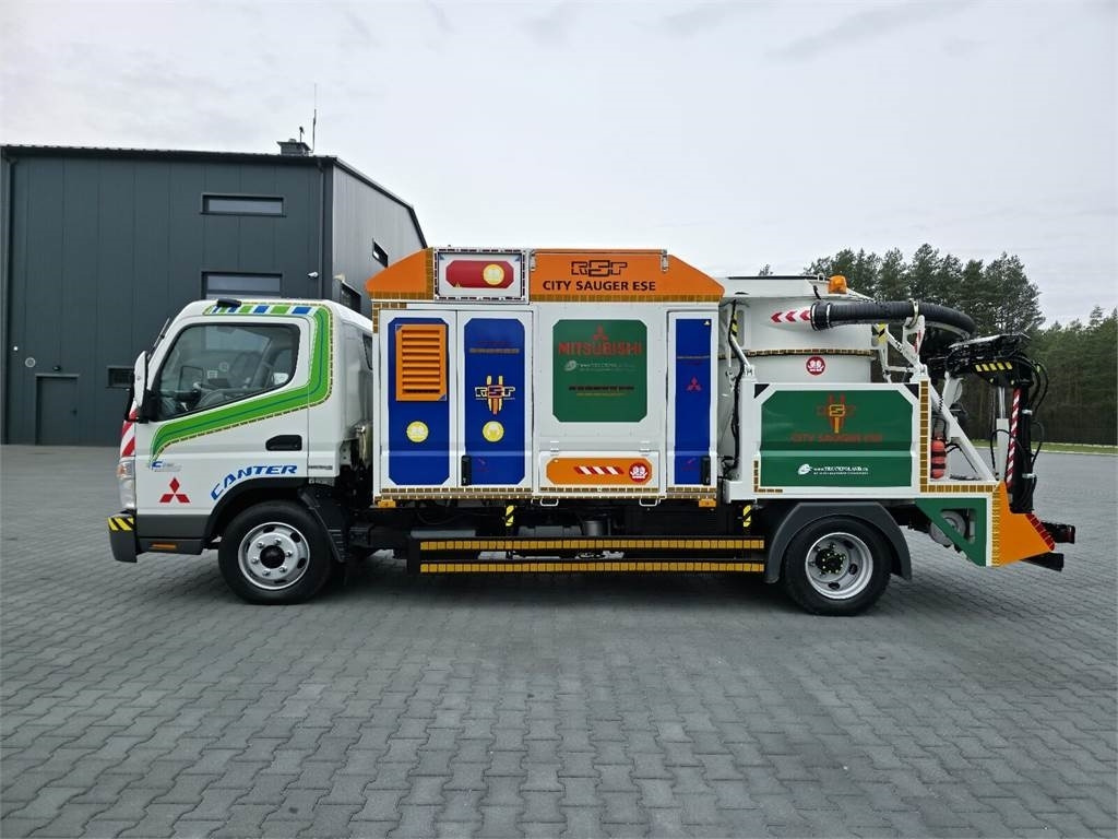 Mitsubishi CANTER odkurzacz koparka ssąca Saugbagger CITY SAU - Ассенизатор: фото 4 Mitsubishi CANTER odkurzacz koparka ssąca Saugbagger CITY SAU - Ассенизатор: фото 4