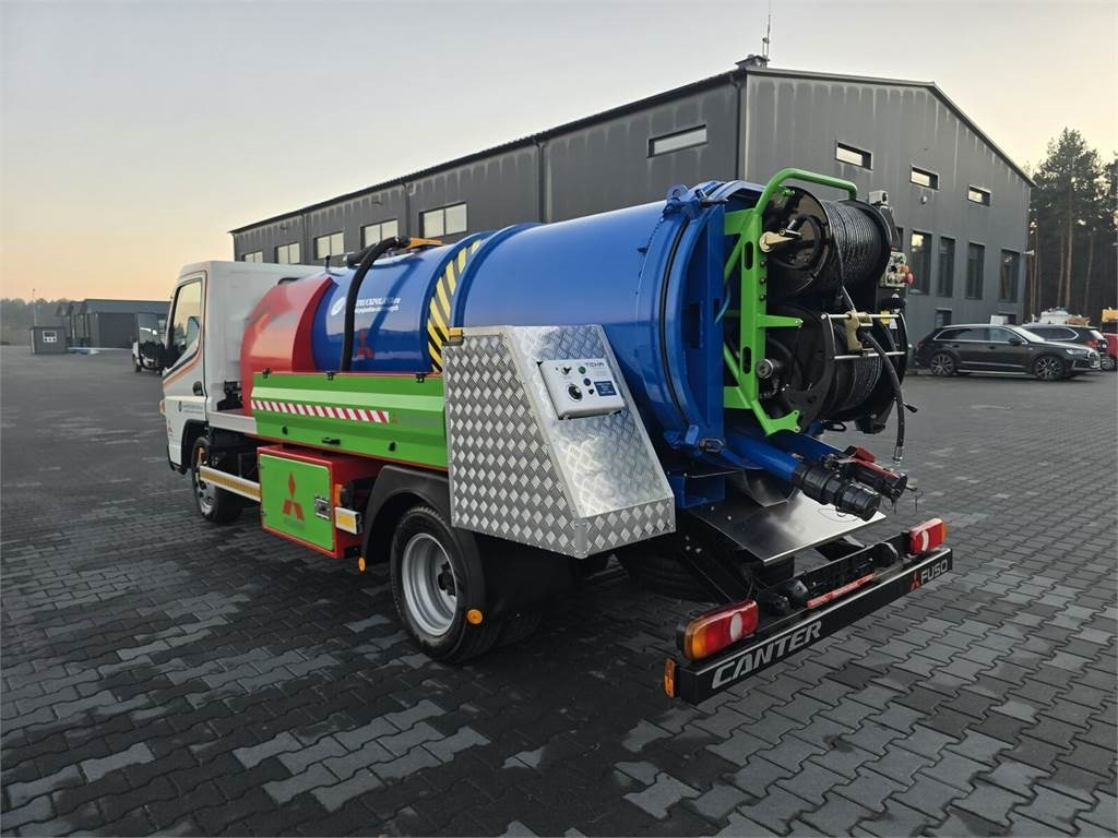 Mitsubishi ROM KOKS SMART COMBI WUKO HOT WATER FOR CLEANING S  - Ассенизатор: фото 5 Mitsubishi ROM KOKS SMART COMBI WUKO HOT WATER FOR CLEANING S  - Ассенизатор: фото 5