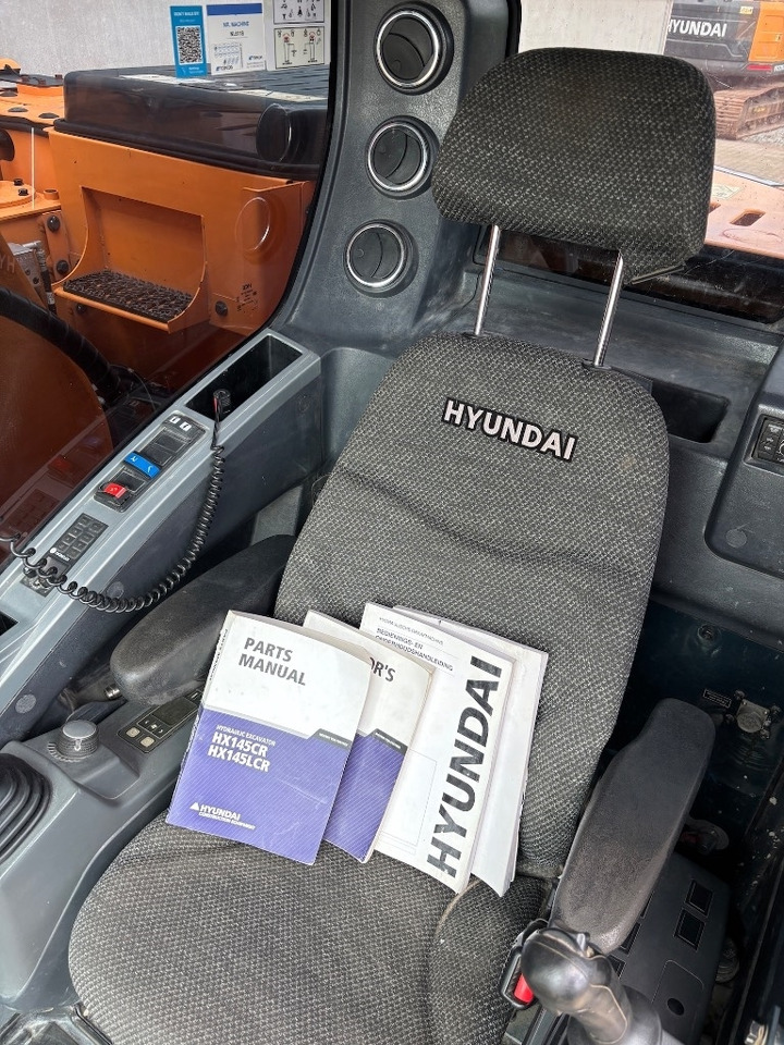 Гусеничный экскаватор Hyundai HX145LCR - HX145 - HX140: фото 21