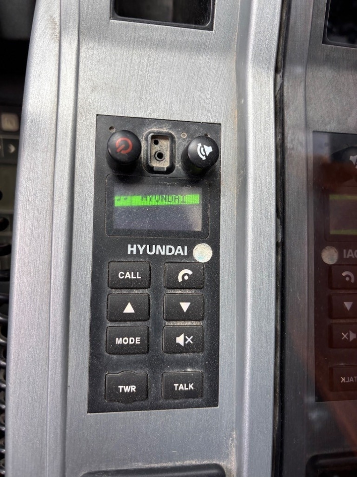 Гусеничный экскаватор Hyundai HX145LCR - HX145 - HX140: фото 26