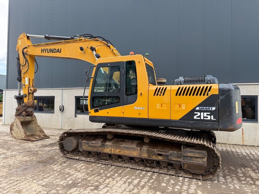 Hyundai R215L - R215 - 210 - Гусеничный экскаватор: фото 2 Hyundai R215L - R215 - 210 - Гусеничный экскаватор: фото 2