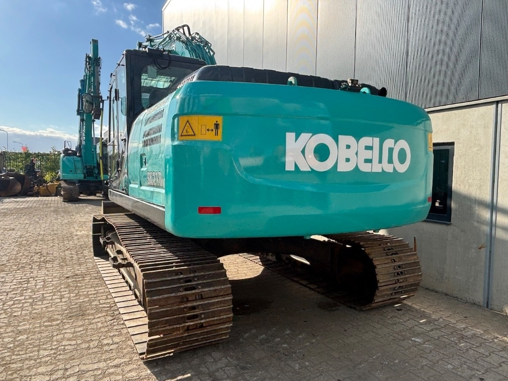 Kobelco SK 210 LC-10 - SK210 - SK210LC-10 - Гусеничный экскаватор: фото 4 Kobelco SK 210 LC-10 - SK210 - SK210LC-10 - Гусеничный экскаватор: фото 4
