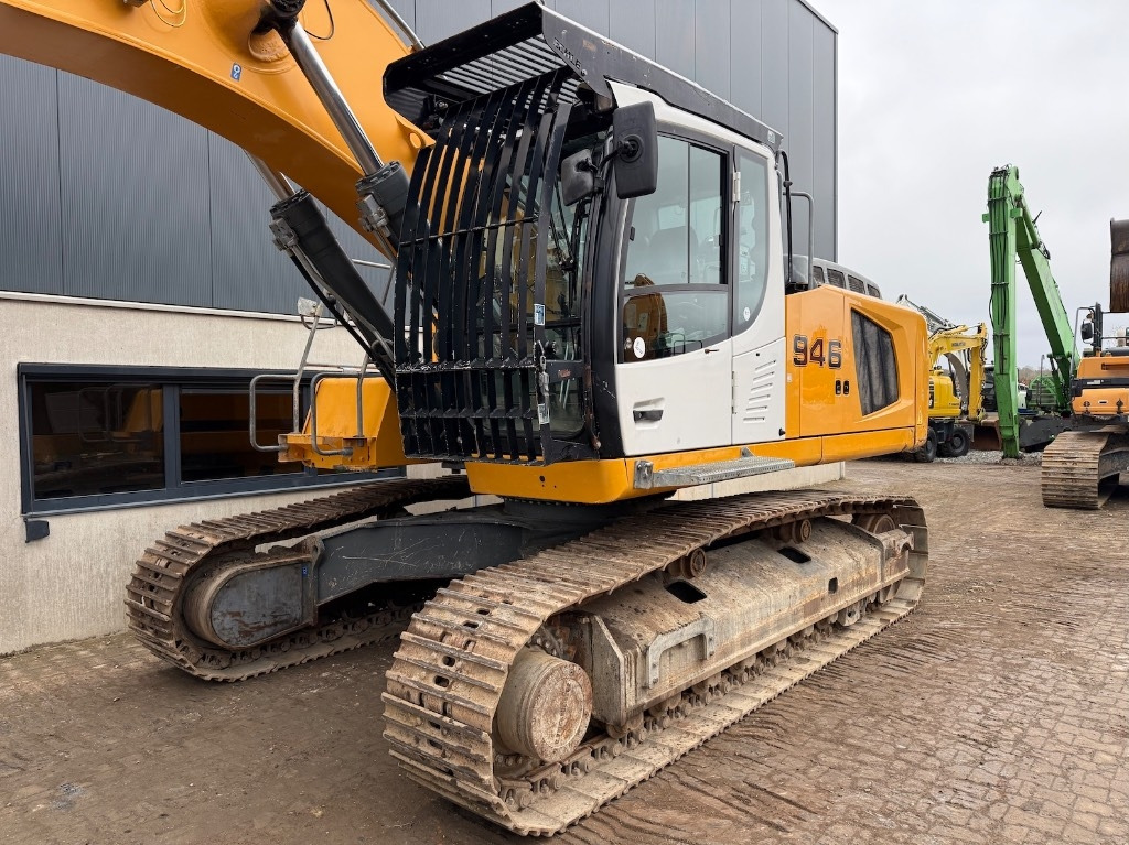 Liebherr R 946 LC - R946 - R946LC - R 938 - Гусеничный экскаватор: фото 2 Liebherr R 946 LC - R946 - R946LC - R 938 - Гусеничный экскаватор: фото 2