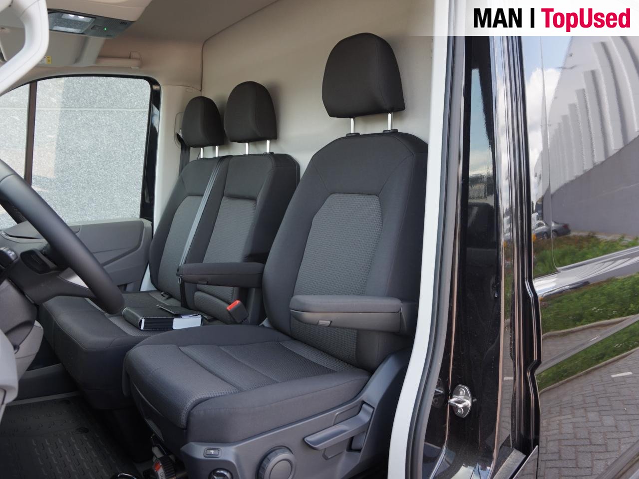 MAN TGE 3.140 4X2F SB / Aut / Facelift / Geen BPM / Na - Цельнометаллический фургон: фото 3 MAN TGE 3.140 4X2F SB / Aut / Facelift / Geen BPM / Na - Цельнометаллический фургон: фото 3