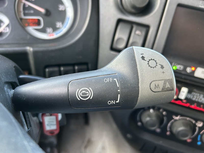 DAF CF 75 310 Euro 5 / Curtainside Box / Loadlift / Trailer Coupling - Тентованный грузовик: фото 5 DAF CF 75 310 Euro 5 / Curtainside Box / Loadlift / Trailer Coupling - Тентованный грузовик: фото 5