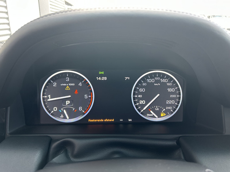 Land Rover Range Rover Vogue TD V8 / Leder / APK TUV 05-26 - Легковой фургон: фото 5 Land Rover Range Rover Vogue TD V8 / Leder / APK TUV 05-26 - Легковой фургон: фото 5