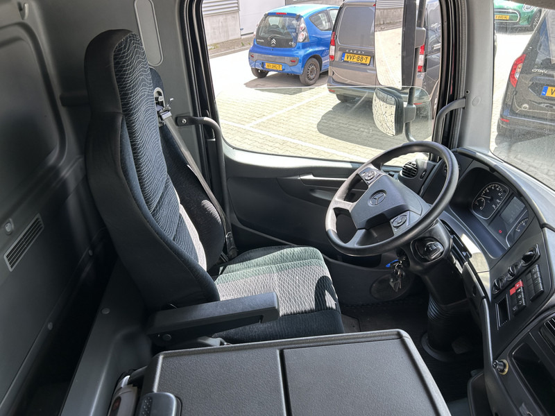 Mercedes-Benz Atego 818 / 8 Ton / 676 dkm / Box / Laadklep / APK TUV 03-26 - Грузовик с закрытым кузовом: фото 3 Mercedes-Benz Atego 818 / 8 Ton / 676 dkm / Box / Laadklep / APK TUV 03-26 - Грузовик с закрытым кузовом: фото 3