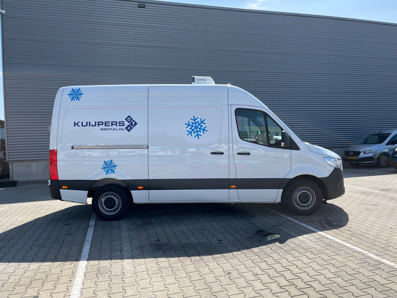 Mercedes-Benz Sprinter 317 1.9 CDI H2 L2 / NIEUW ! / 2024 Kenteken / Thermo King Koeler - Малотоннажный рефрижератор: фото 2 Mercedes-Benz Sprinter 317 1.9 CDI H2 L2 / NIEUW ! / 2024 Kenteken / Thermo King Koeler - Малотоннажный рефрижератор: фото 2