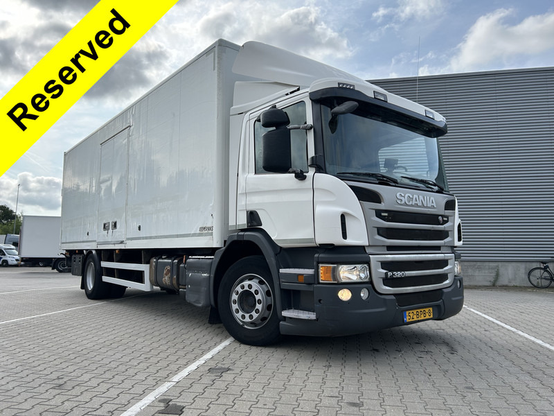 Scania P 320 / 18 ton / 545 dkm / Box 8 mtr / Loadlift / APK TUV 08-25 - Грузовик с закрытым кузовом: фото 1 Scania P 320 / 18 ton / 545 dkm / Box 8 mtr / Loadlift / APK TUV 08-25 - Грузовик с закрытым кузовом: фото 1