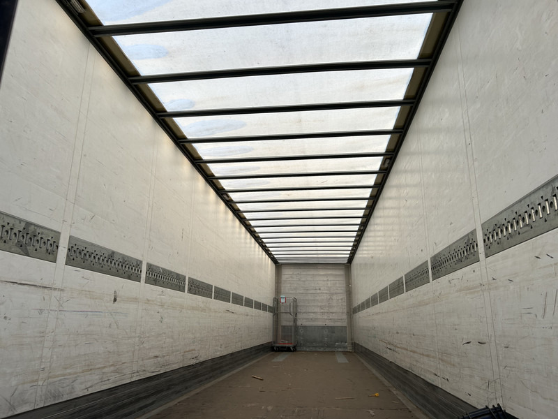 Schmitz Cargobull SCB S2 / Box / Laadklep / Accu Pack / APK TUV 11-26 - Полуприцеп-фургон: фото 3 Schmitz Cargobull SCB S2 / Box / Laadklep / Accu Pack / APK TUV 11-26 - Полуприцеп-фургон: фото 3