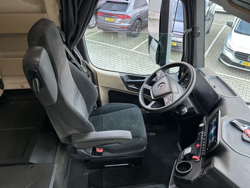 Mercedes-Benz Actros 1845 Gigaspace / Tacho V2 / Blower - PTO / Stand Airco / APK 04-26 - Тягач: фото 3 Mercedes-Benz Actros 1845 Gigaspace / Tacho V2 / Blower - PTO / Stand Airco / APK 04-26 - Тягач: фото 3