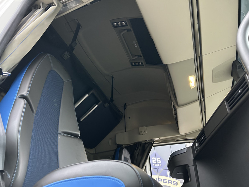 Тягач Volvo FH 500 Globetrotter XL / New Tacho V2 / Stand Klima / 2 Tanks / APK TUV 09-26: фото 10
