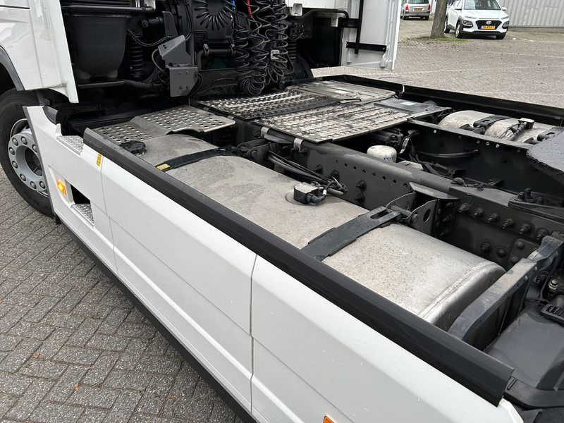 Тягач Volvo FH 500 Globetrotter XL / New Tacho V2 / Stand Klima / 2 Tanks / APK TUV 09-26: фото 17