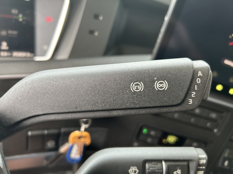 Volvo FH 500 Globetrotter XL / VEB+ / 2 Tanks / New Tacho V2 / APK TUV 07-26 - Тягач: фото 5 Volvo FH 500 Globetrotter XL / VEB+ / 2 Tanks / New Tacho V2 / APK TUV 07-26 - Тягач: фото 5