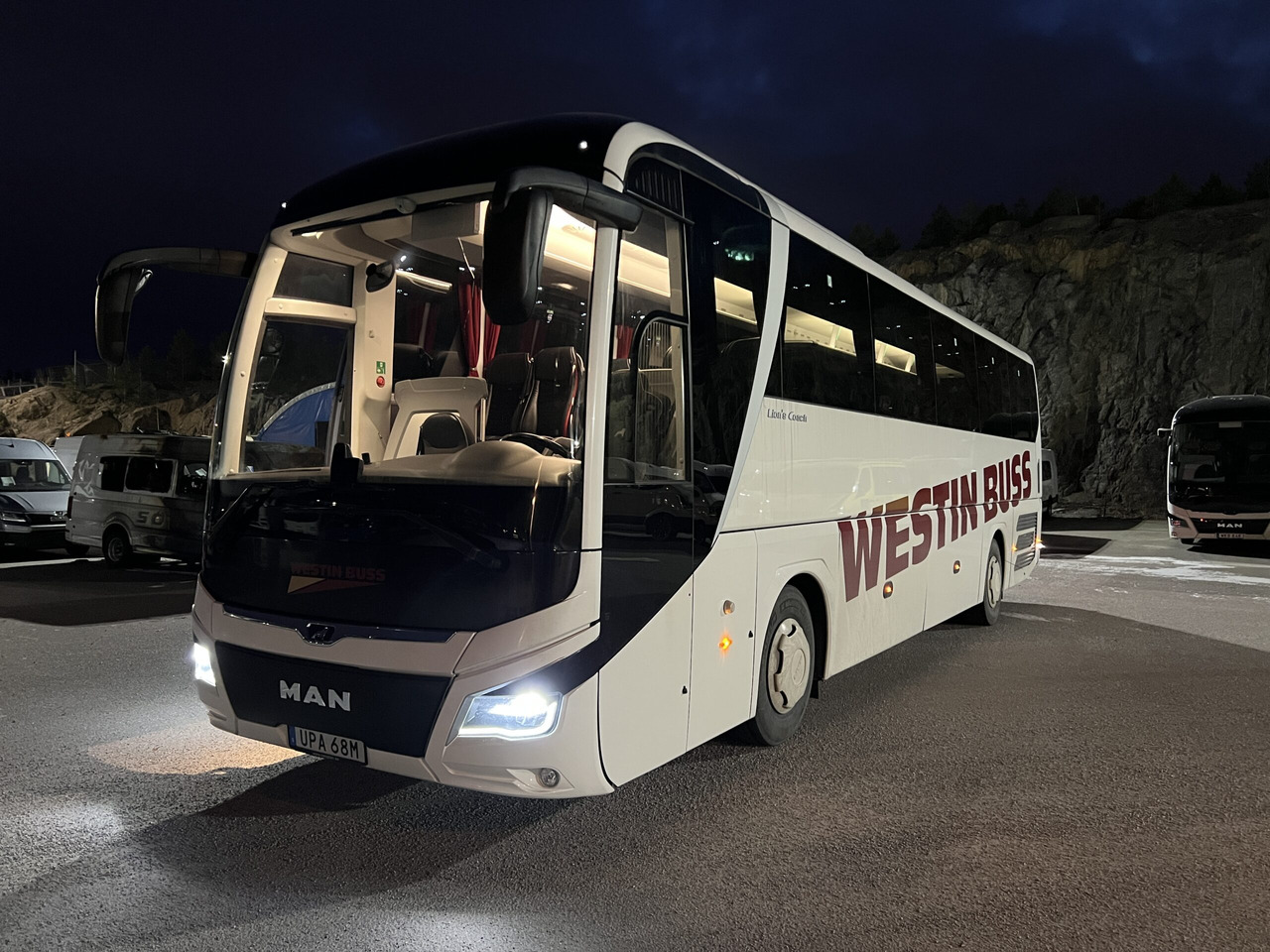 MAN Lions Coach R07 Euro 6D - Туристический автобус: фото 2 MAN Lions Coach R07 Euro 6D - Туристический автобус: фото 2