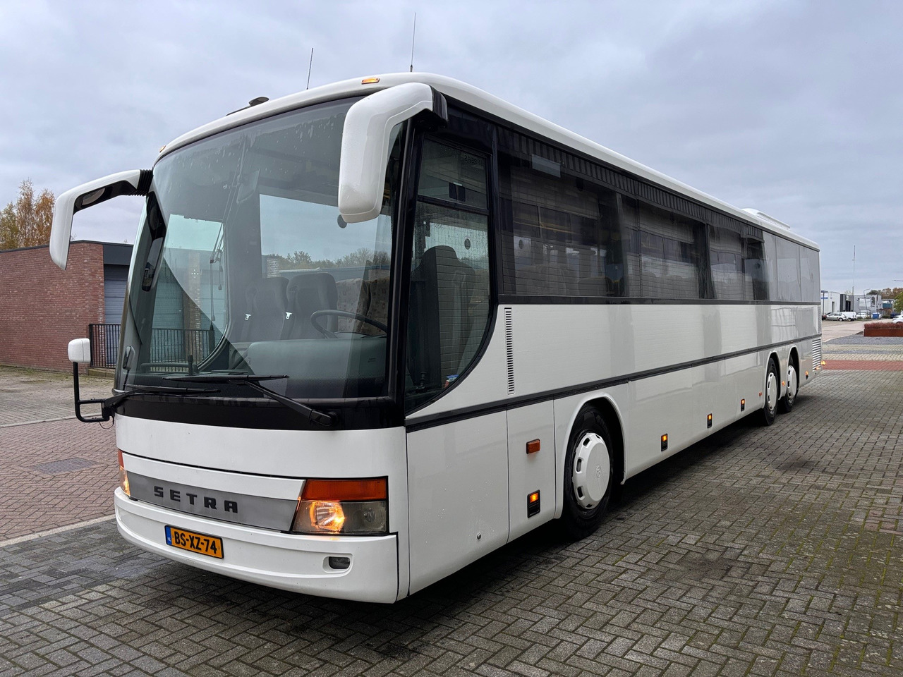 SETRA S317UL met 63 pl. en airconditioning S317GT - Туристический автобус: фото 3 SETRA S317UL met 63 pl. en airconditioning S317GT - Туристический автобус: фото 3