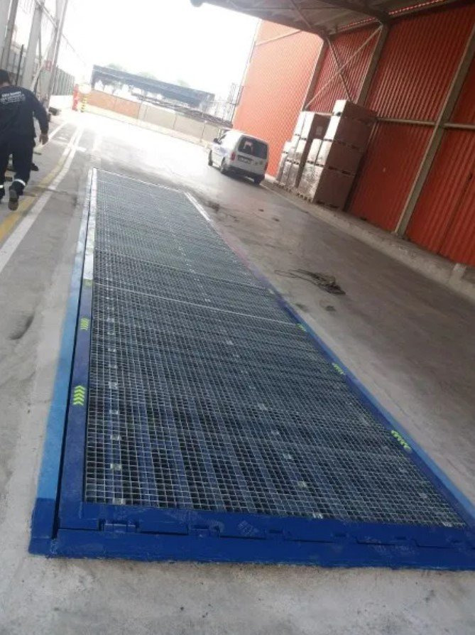 Embeded loading ramp-Buried loading ramp with tilting lip.AZ RAMP-EASY ST-10T - Погрузочная рампа: фото 5 Embeded loading ramp-Buried loading ramp with tilting lip.AZ RAMP-EASY ST-10T - Погрузочная рампа: фото 5