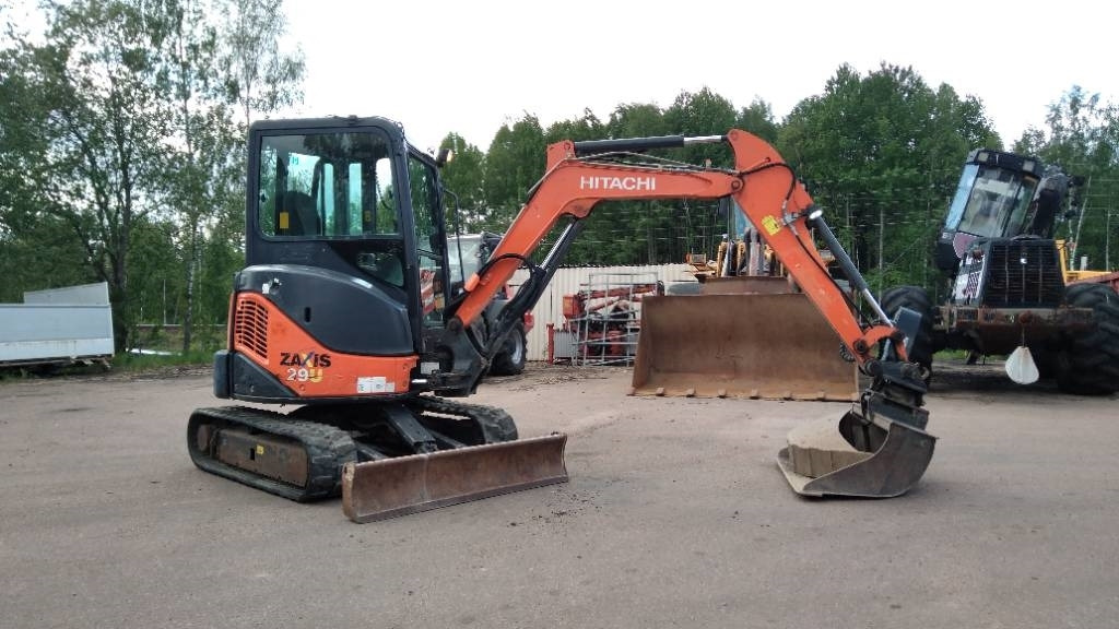 Hitachi ZX 29 U-3 CLR - Мини-экскаватор: фото 2 Hitachi ZX 29 U-3 CLR - Мини-экскаватор: фото 2