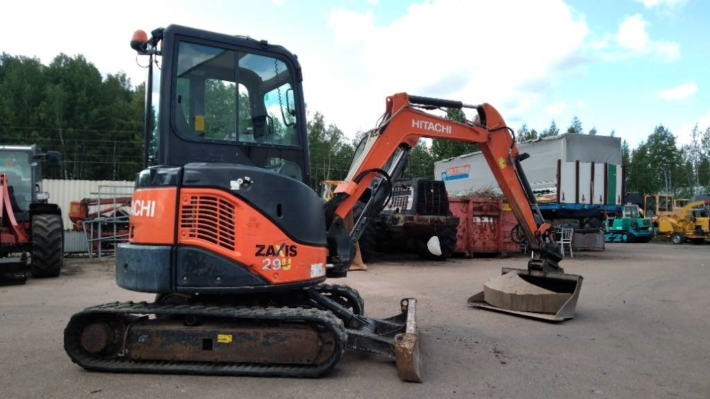 Hitachi ZX 29 U-3 CLR - Мини-экскаватор: фото 3 Hitachi ZX 29 U-3 CLR - Мини-экскаватор: фото 3