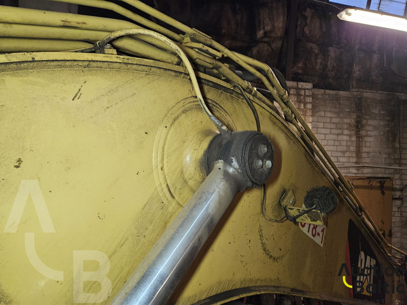 Гусеничный экскаватор Caterpillar 318 E L: фото 15