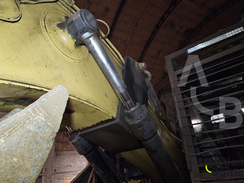 Гусеничный экскаватор Caterpillar 318 E L: фото 20