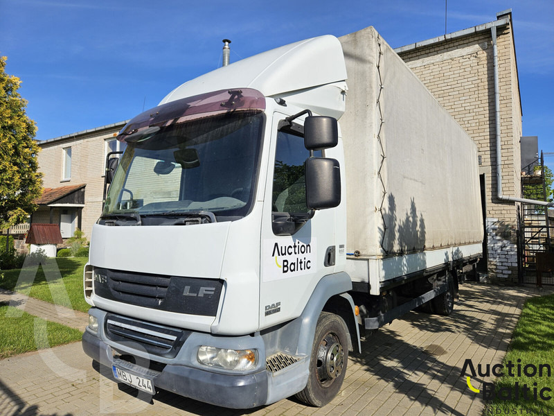 DAF 45.160 - Тентованный грузовик: фото 1 DAF 45.160 - Тентованный грузовик: фото 1