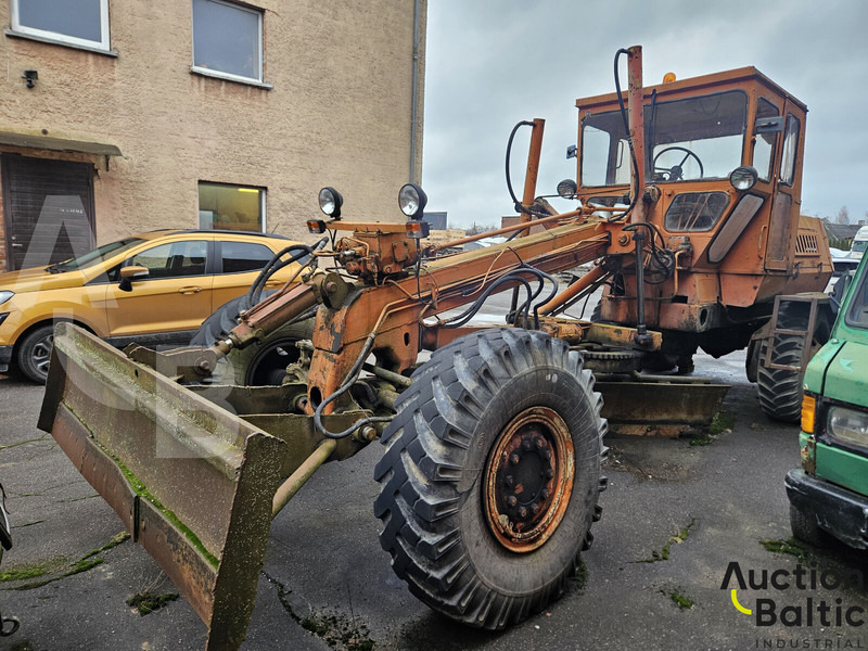 DZ 99 - Грейдер: фото 1 DZ 99 - Грейдер: фото 1