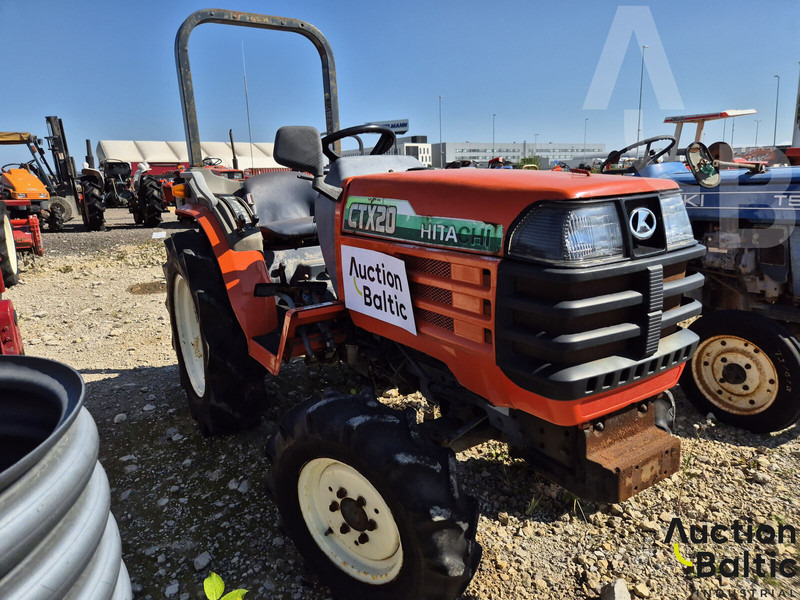 Hitachi CTX20 - Трактор: фото 2 Hitachi CTX20 - Трактор: фото 2