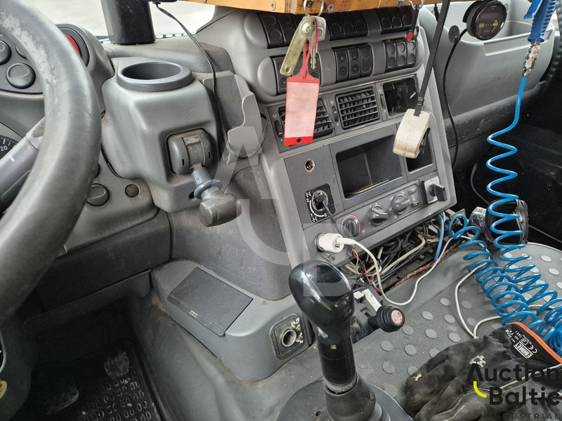 Самосвал Iveco AD260T35: фото 10