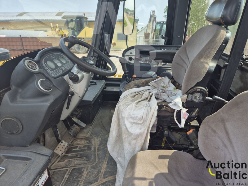 JCB Fastrac 3220 - Трактор: фото 5 JCB Fastrac 3220 - Трактор: фото 5