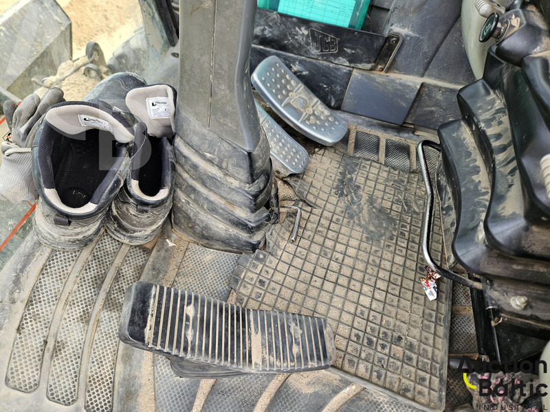 JCB JS 160 W лизинг JCB JS 160 W: фото 13 JCB JS 160 W лизинг JCB JS 160 W: фото 13