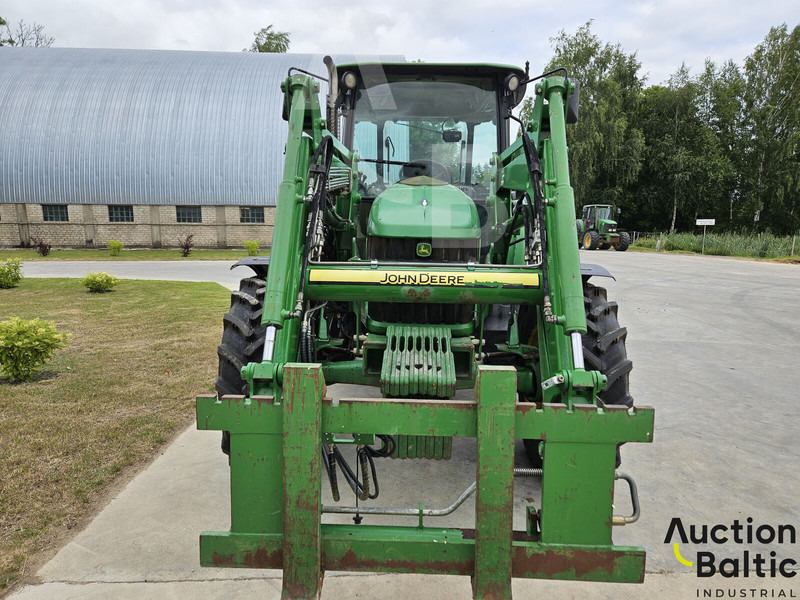 John Deere 5100 R - Трактор: фото 3 John Deere 5100 R - Трактор: фото 3