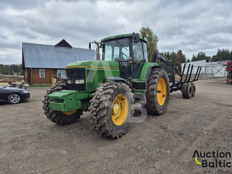 John Deere 7700 - Лесной прицеп: фото 1 John Deere 7700 - Лесной прицеп: фото 1