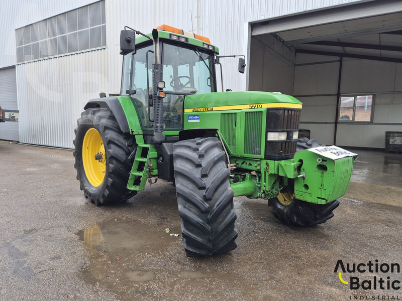 John Deere 7710 - Трактор: фото 1 John Deere 7710 - Трактор: фото 1