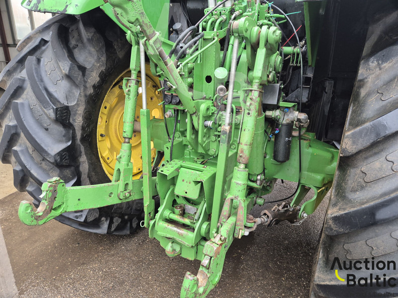 Трактор John Deere 7710: фото 17 Трактор John Deere 7710: фото 17