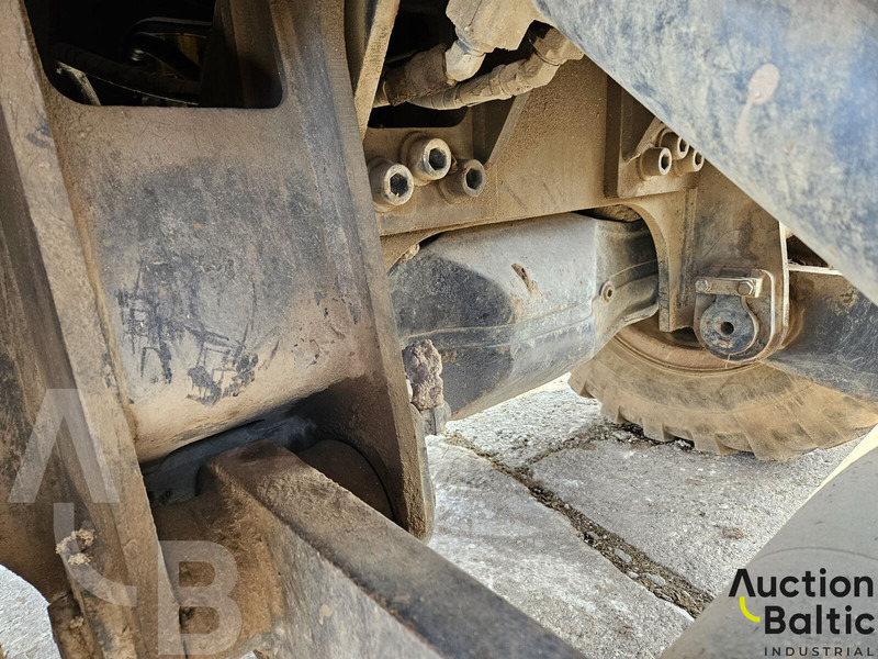 Колёсный экскаватор Komatsu PW130ES-6K: фото 14 Колёсный экскаватор Komatsu PW130ES-6K: фото 14