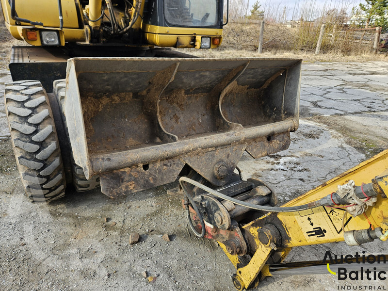 Колёсный экскаватор Komatsu PW130ES-6K: фото 16 Колёсный экскаватор Komatsu PW130ES-6K: фото 16