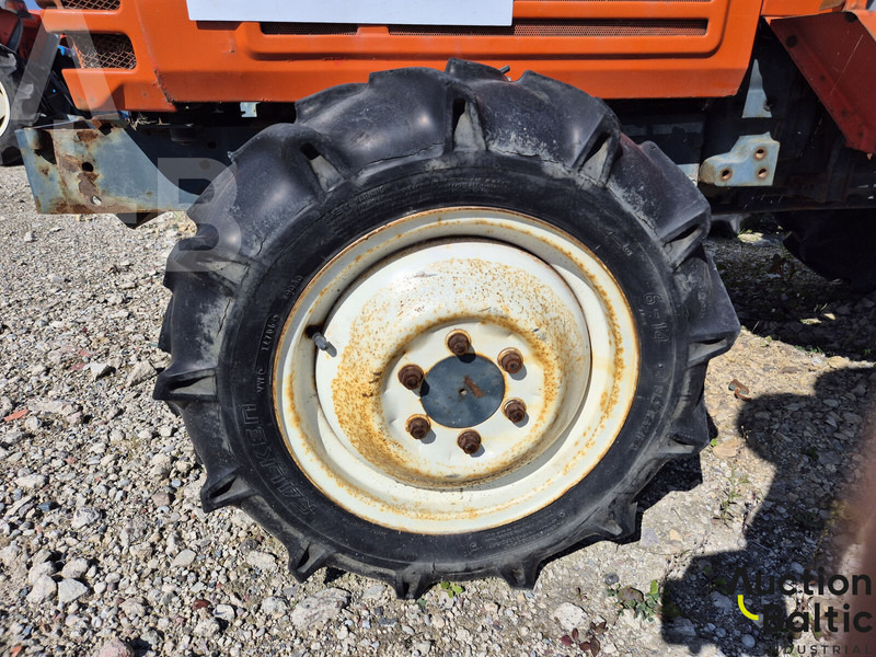 Kubota L1-205D лизинг Kubota L1-205D: фото 9 Kubota L1-205D лизинг Kubota L1-205D: фото 9