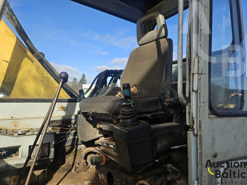 Liebherr R 902 - Гусеничный экскаватор: фото 4 Liebherr R 902 - Гусеничный экскаватор: фото 4